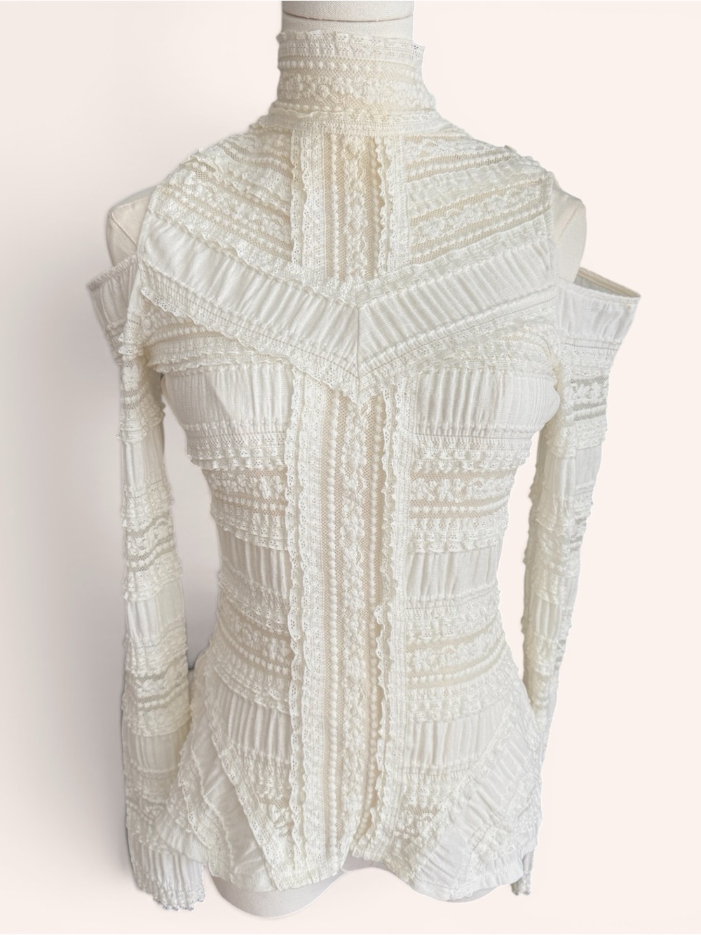 Cinq à Sept Ivory Solene Lace Cold Shoulder Mock Neck Top Size S Cotton Blend - Picture 2 of 11